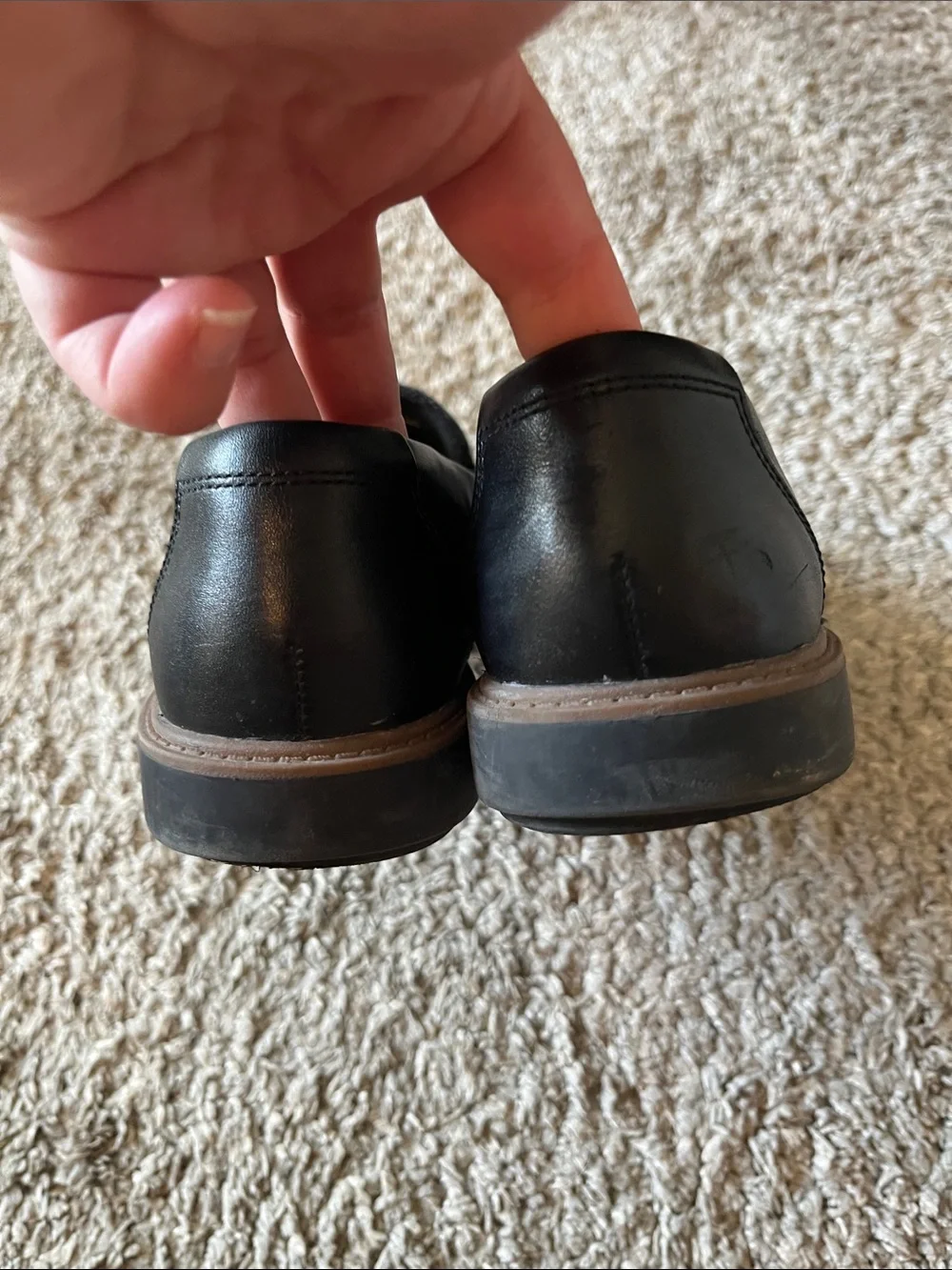 Clarks Womans Raisie Foster Leather Loafers Womens 8.5 Black Slip On Loafers